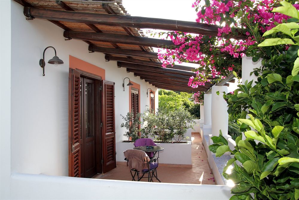 Principe Di Salina Boutique Hotel Malfa  Exterior photo