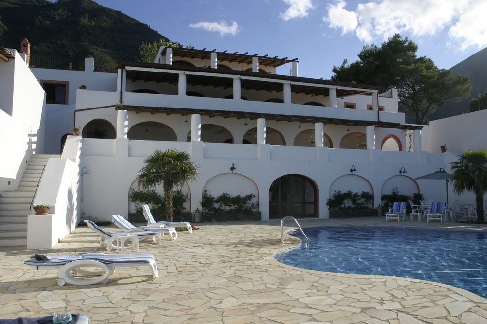 Principe Di Salina Boutique Hotel Malfa  Exterior photo